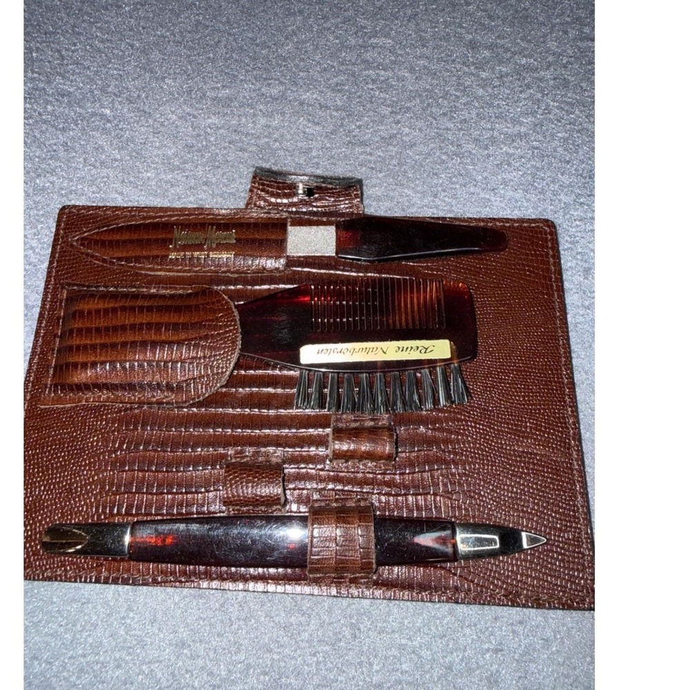 Rare Neiman Marcus West‎ Germany Travel Kit Embossed Leather Case & Accessories - Picture 3 of 7